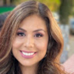 Meet your Posher, Claudia